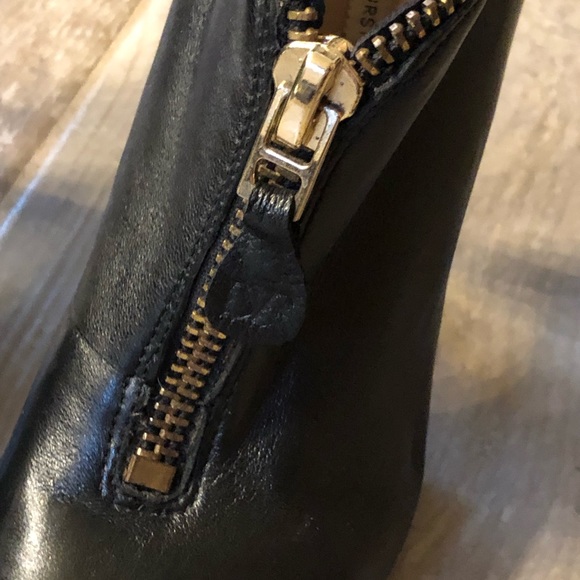👗Diane Von Furstenburg High heel zipper booties 9 - Picture 8 of 15